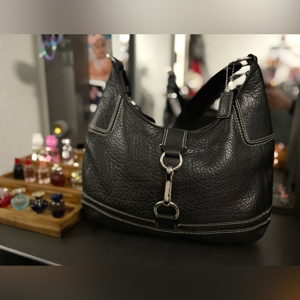 Coach hobo bag black pebble leather